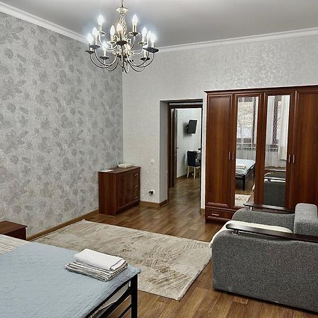 Apartamento Майлина 10 Аэропорт Turksib Exterior foto